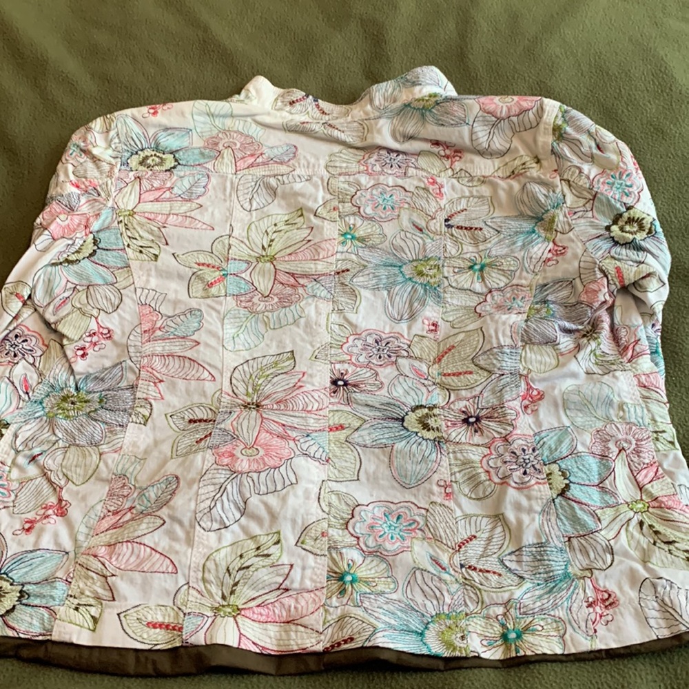 Chico’s floral jacket. Size 2 regular (US size 12) Snap front. - Picture 3 of 3